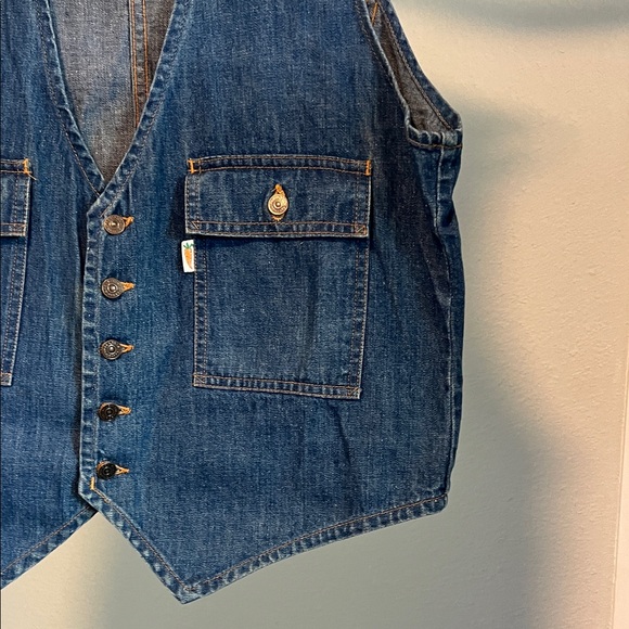 Levi's Produce Blue Denim Vest in Very Nice Condition - Picture 5 of 11